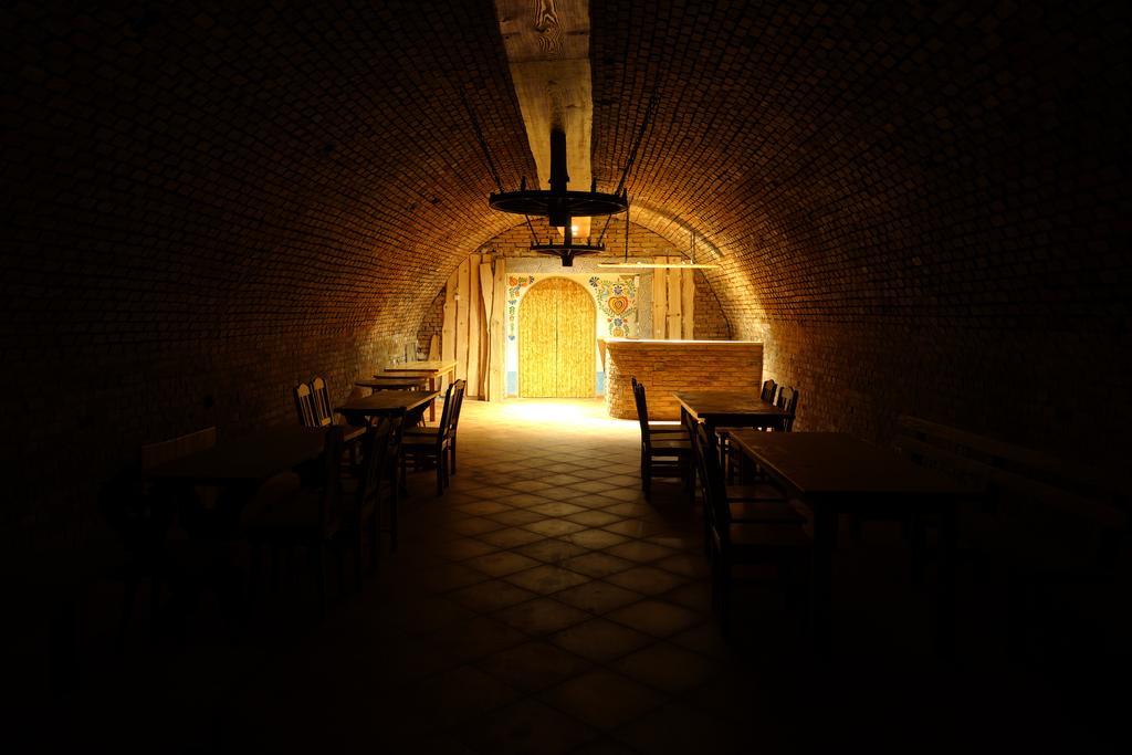Penzion U Tomcalu Terezín Exteriör bild